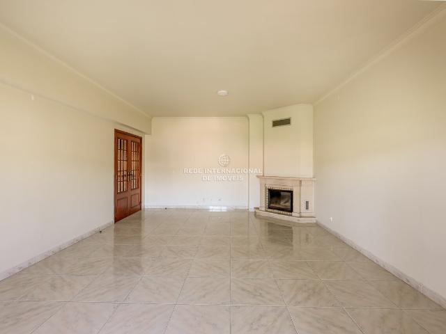 Apartamento venda em Oeiras, Lisboa