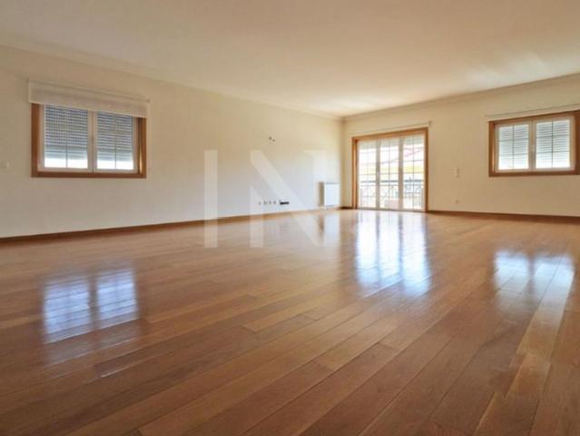 Apartamento alugar em Beloura, Sintra (Santa Maria e São Miguel, São Martinho e São Pedro de Penaferrim)