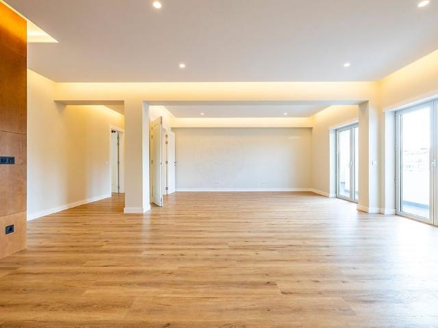 Apartamento alugar em Bairro dos Capuchos, Leiria