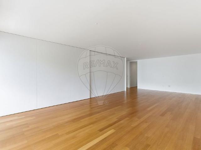 Apartamento alugar em Idanha, Sintra