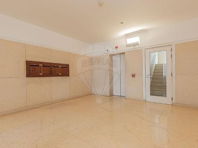 Apartamento alugar em Misericórdia, Lisboa