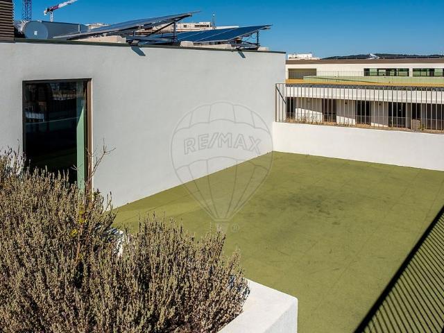 Apartamento alugar em Núcleo Urbano Histórico de Oeiras, Oeiras