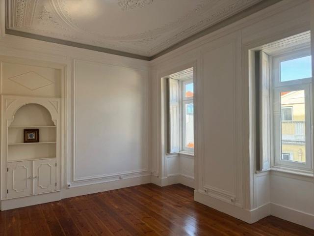 Apartamento alugar em Misericórdia, Lisboa