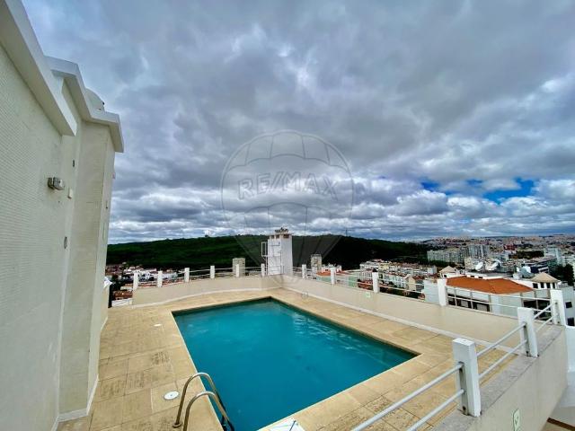 Apartamento alugar em São Domingos de Benfica, Lisboa