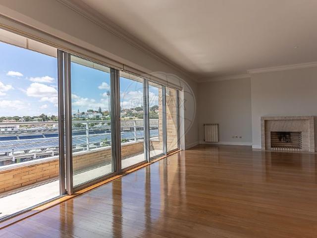Apartamento alugar em São Francisco Xavier, Lisboa