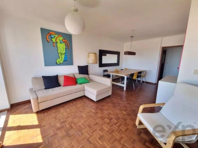 Apartamento alugar em Poço do Bispo, Lisboa