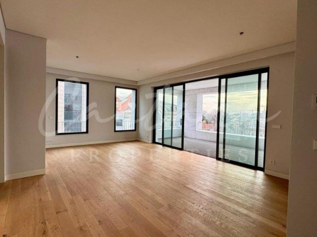 Apartamento alugar em Santo António, Lisboa