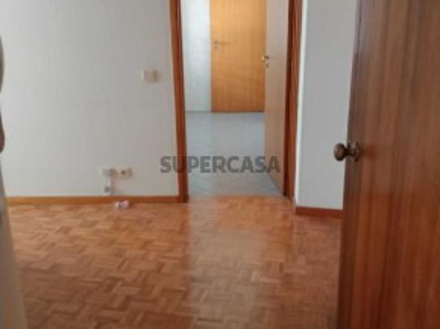 Casa venda em Porto, Lordelo Do Ouro