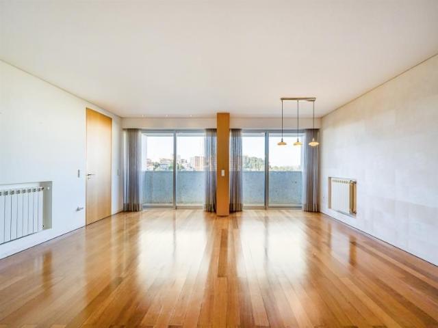 Apartamento alugar em Porto