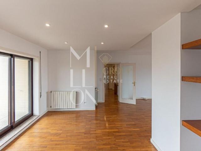 Apartamento alugar em Porto