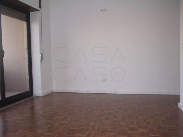 Apartamento alugar em Setúbal