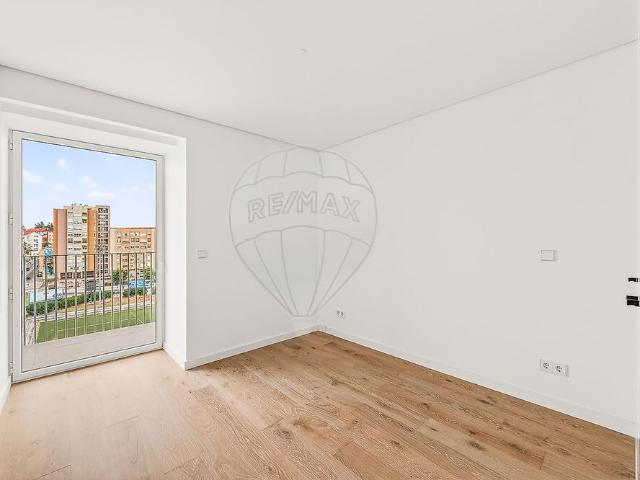 Apartamento alugar em Bairro Ferroviário, Barreiro