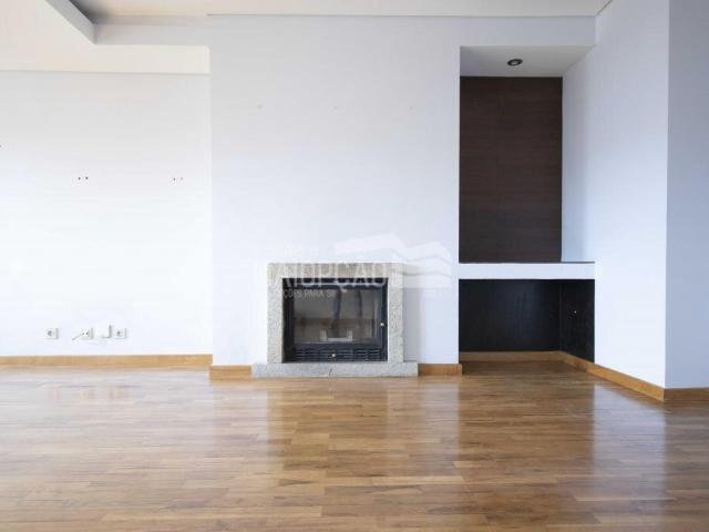 Apartamento venda em Sé, Santa Maria e Meixedo, Bragança