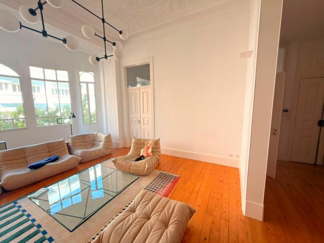 Apartamento alugar em Santo António, Lisboa