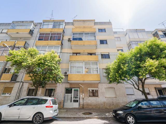 Apartamento venda em Almada, Setúbal