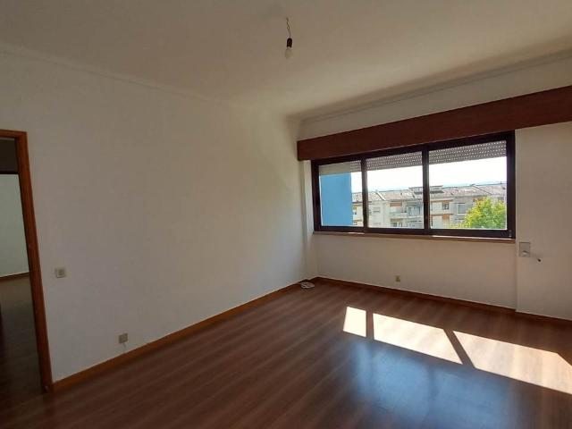 Apartamento alugar em Marinheiros, Leiria