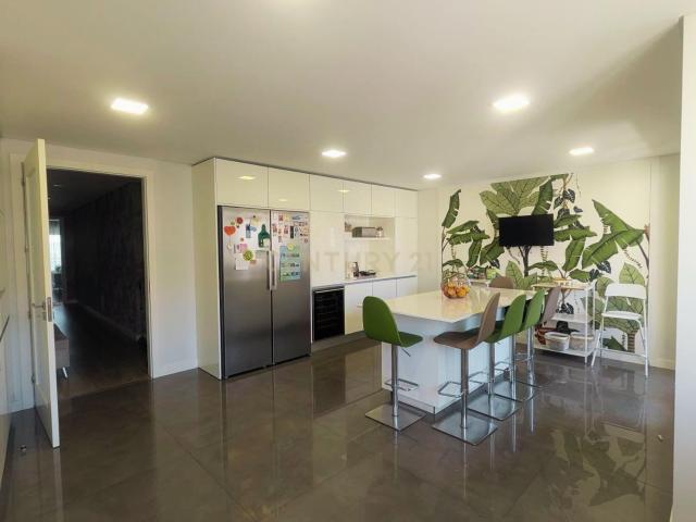 Apartamento venda em Santiago Dos Velhos, Lisboa