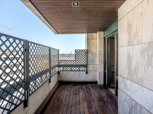 Apartamento alugar em Prazeres, Lisboa