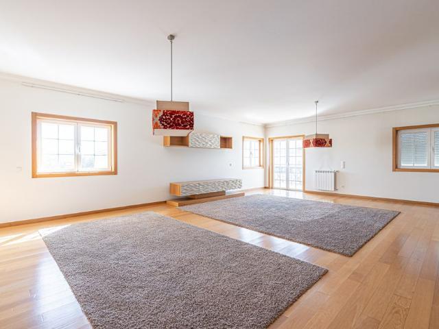 Apartamento alugar em Bairro da Fonte Longa, Sintra