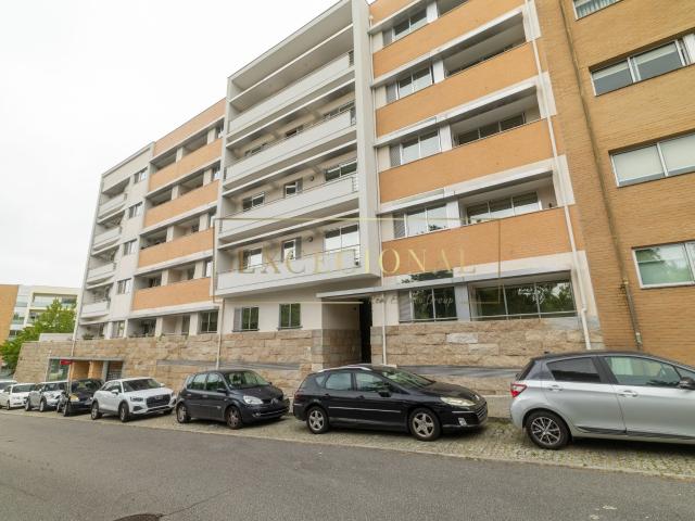 Apartamento venda em Maia, Gueifães