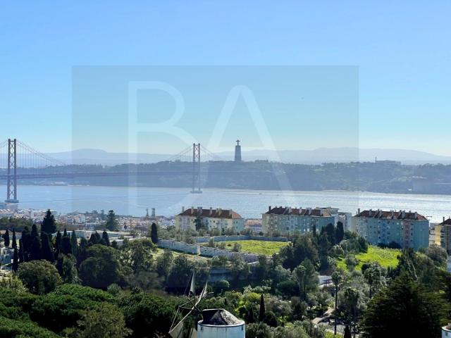 Apartamento venda em São Francisco Xavier, Lisboa