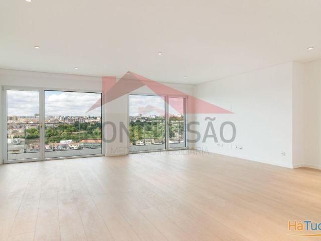 Apartamento venda em Santiago Dos Velhos, Lisboa
