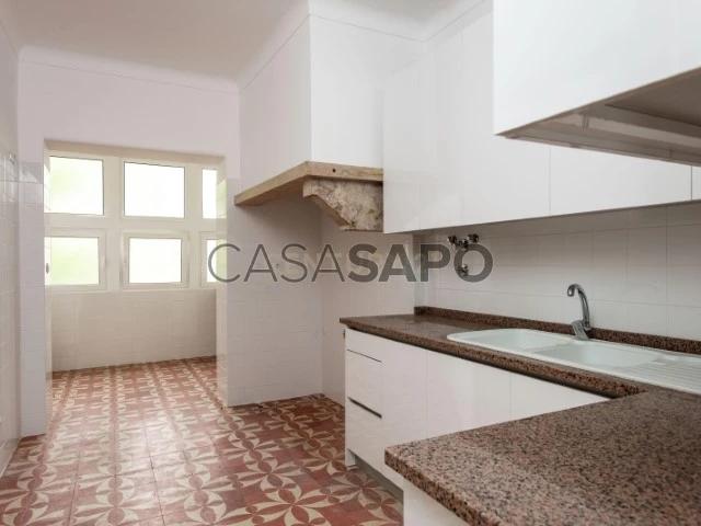 Apartamento alugar em Bairro de São Miguel, Lisboa