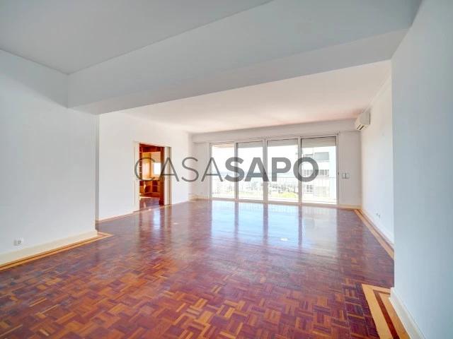 Apartamento alugar em São Francisco Xavier, Lisboa