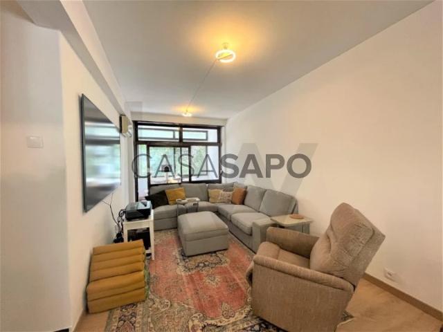 Apartamento alugar em Estrela, Lisboa