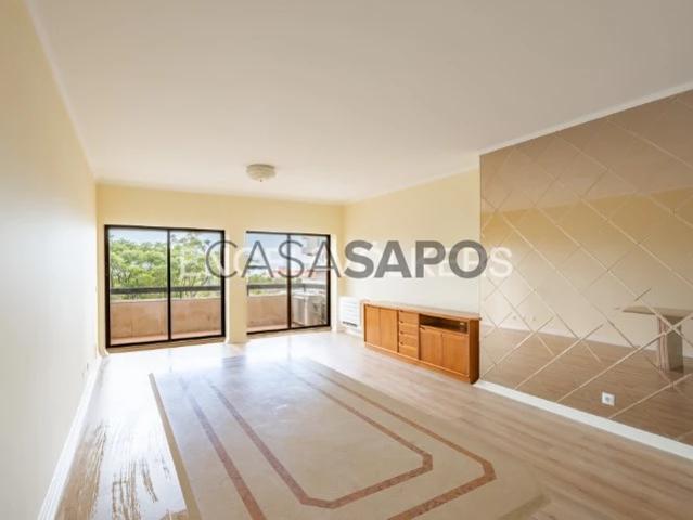 Apartamento alugar em São Francisco Xavier, Lisboa