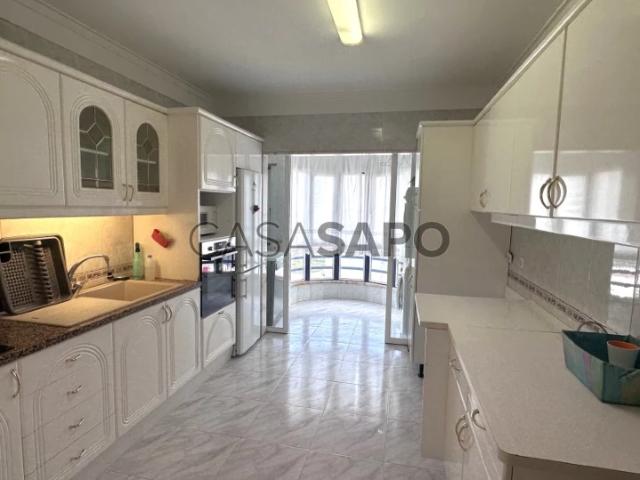 Apartamento alugar em Quinta do Lambert, Lisboa