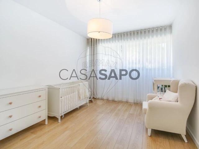 Apartamento alugar em Santo Amaro de Oeiras, Oeiras