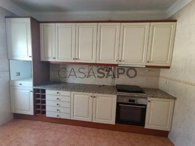 Apartamento alugar em Fonte do Lavra, Setúbal