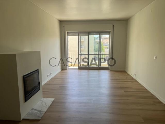 Apartamento alugar em Porto, Aldoar