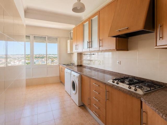 Apartamento alugar em Urbanização Vila Chã, Amadora