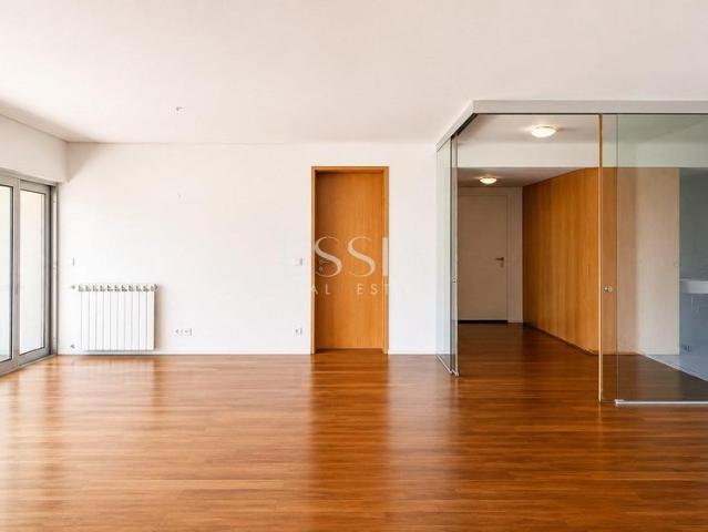 Apartamento alugar em Porto, Cedofeita