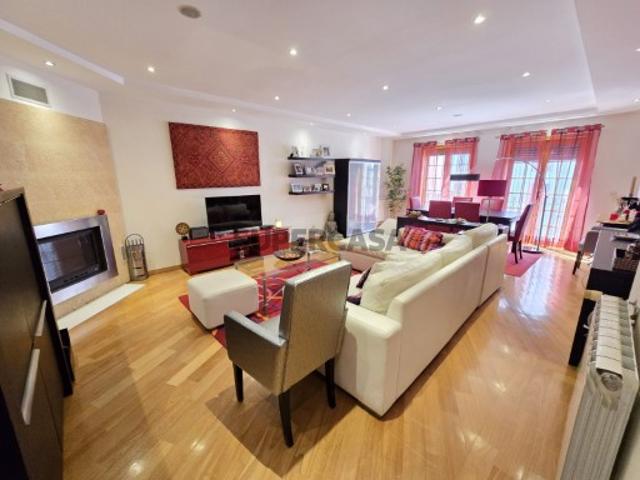 Casa venda em Damaia, Amadora