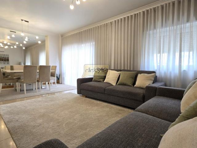 Apartamento venda em Casal do Privilégio, Odivelas