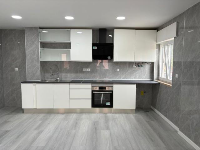 Apartamento venda em Bairro dos Corticeiros, Seixal