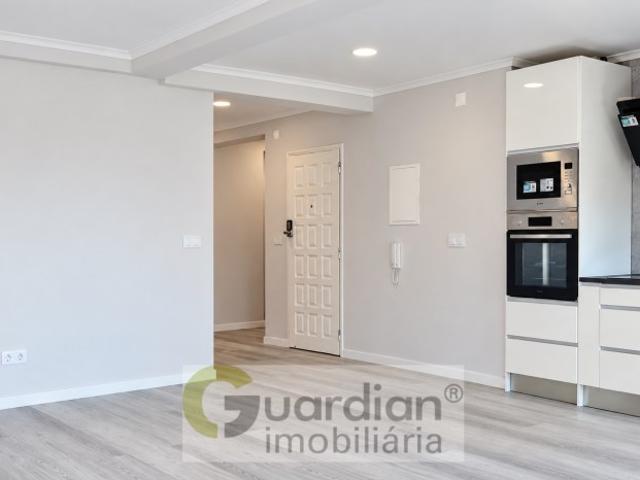 Apartamento venda em Bairro dos Corticeiros, Seixal