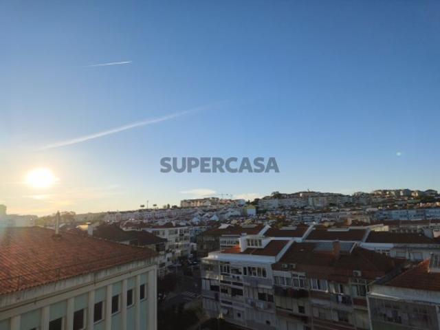 Casa venda em Damaia, Amadora