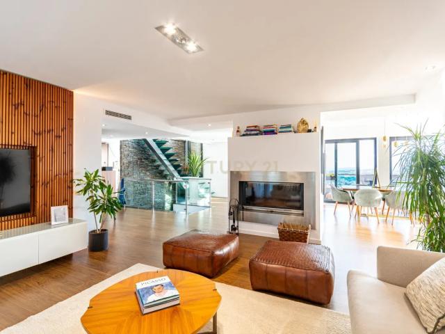 Apartamento venda em Jardim da Amoreira, Ramada