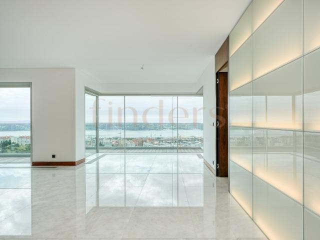 Apartamento venda em São Francisco Xavier, Lisboa