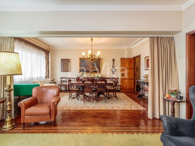 Apartamento venda em Bairro de São Miguel, Lisboa