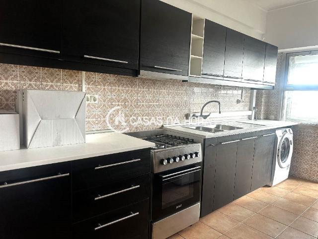 Apartamento alugar em Ginjal, Almada