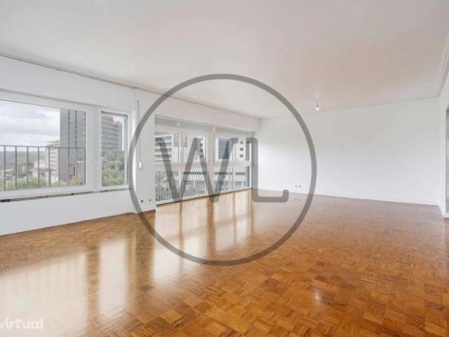 Apartamento alugar em Santo António, Lisboa
