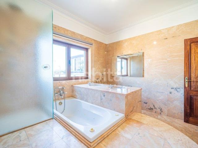Apartamento alugar em Avenidas Novas, Lisboa