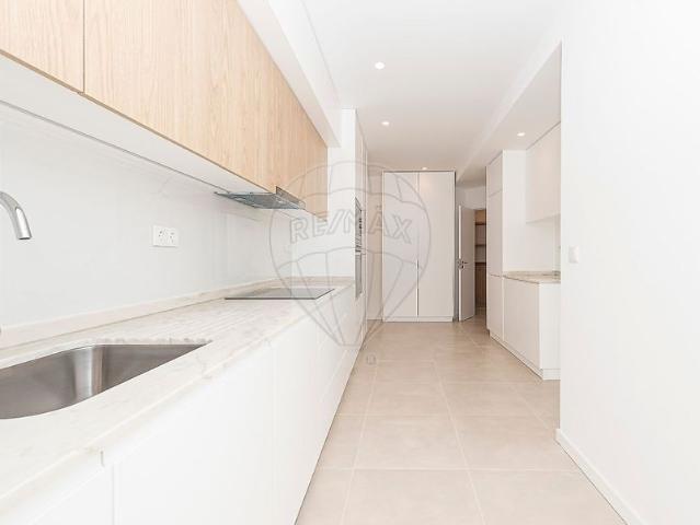 Apartamento alugar em São Francisco Xavier, Lisboa