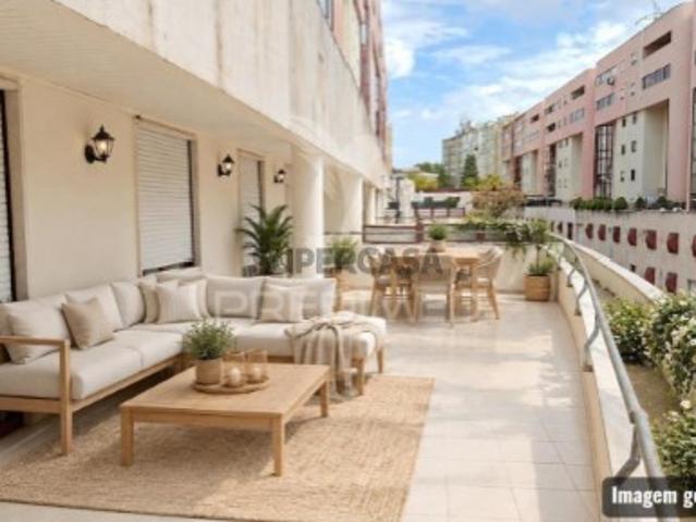 Casa venda em Pombais, Odivelas