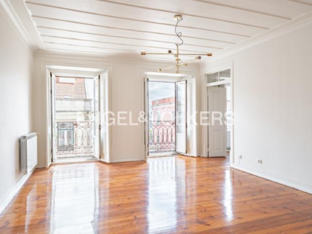 Apartamento venda em Estrela, Lisboa